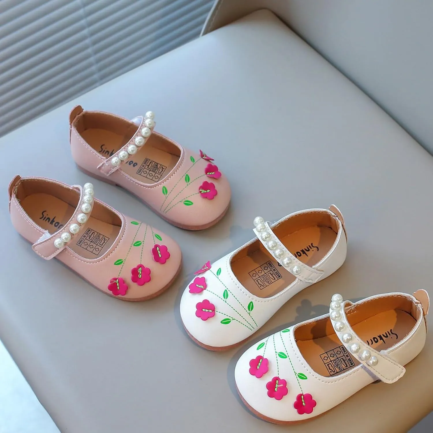 Baby Girls Leather Beaded Strap Sandals Low Heel Closed Toe Ankle Formal Shoes with Flower Toddler Dance Elegant Sandals