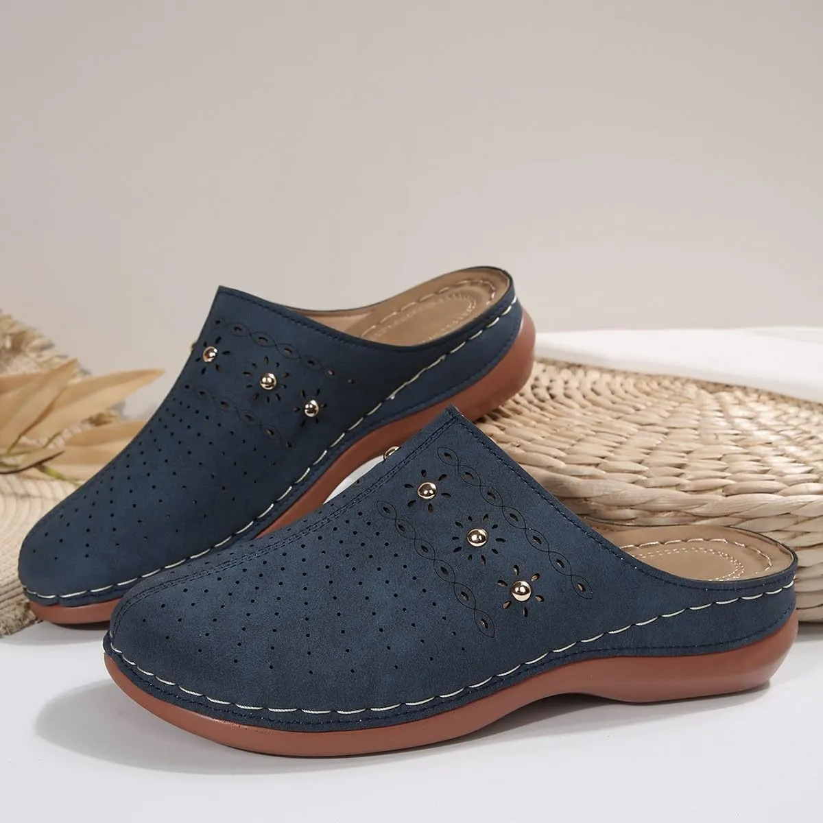 Clogs for Women Close Toe Wedge Sandals Summer Slip On Orthopedic Sandals with Arch Support Comfortable Slingback Mules