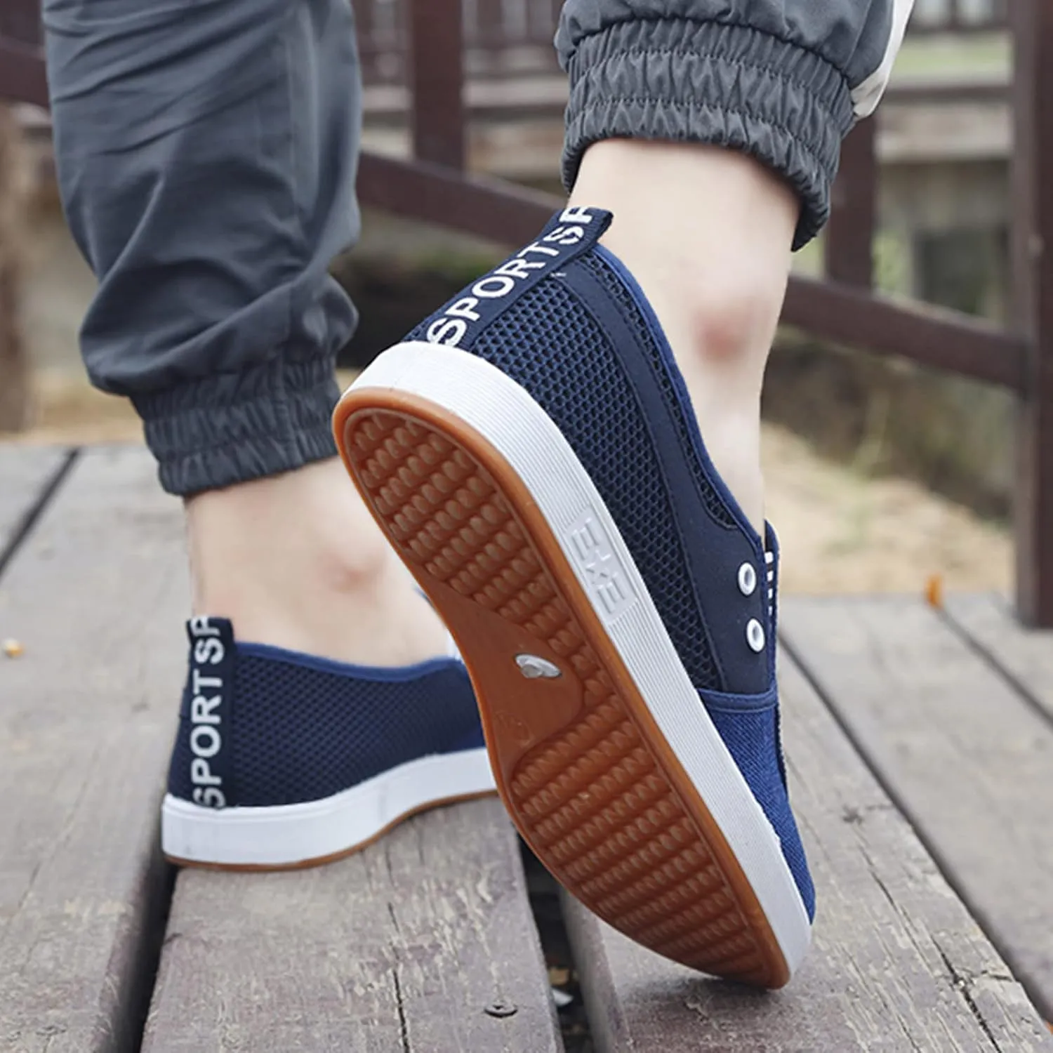 Fashion All Season Men Casual Shoes Flat Non Slip Sole Mesh Breathable and Lightweight Comfortable Slip Casual Wear Men