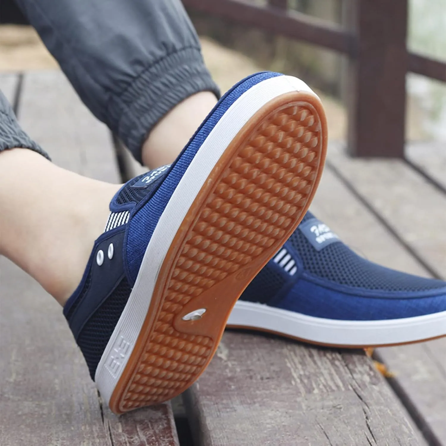 Fashion All Season Men Casual Shoes Flat Non Slip Sole Mesh Breathable and Lightweight Comfortable Slip Casual Wear Men