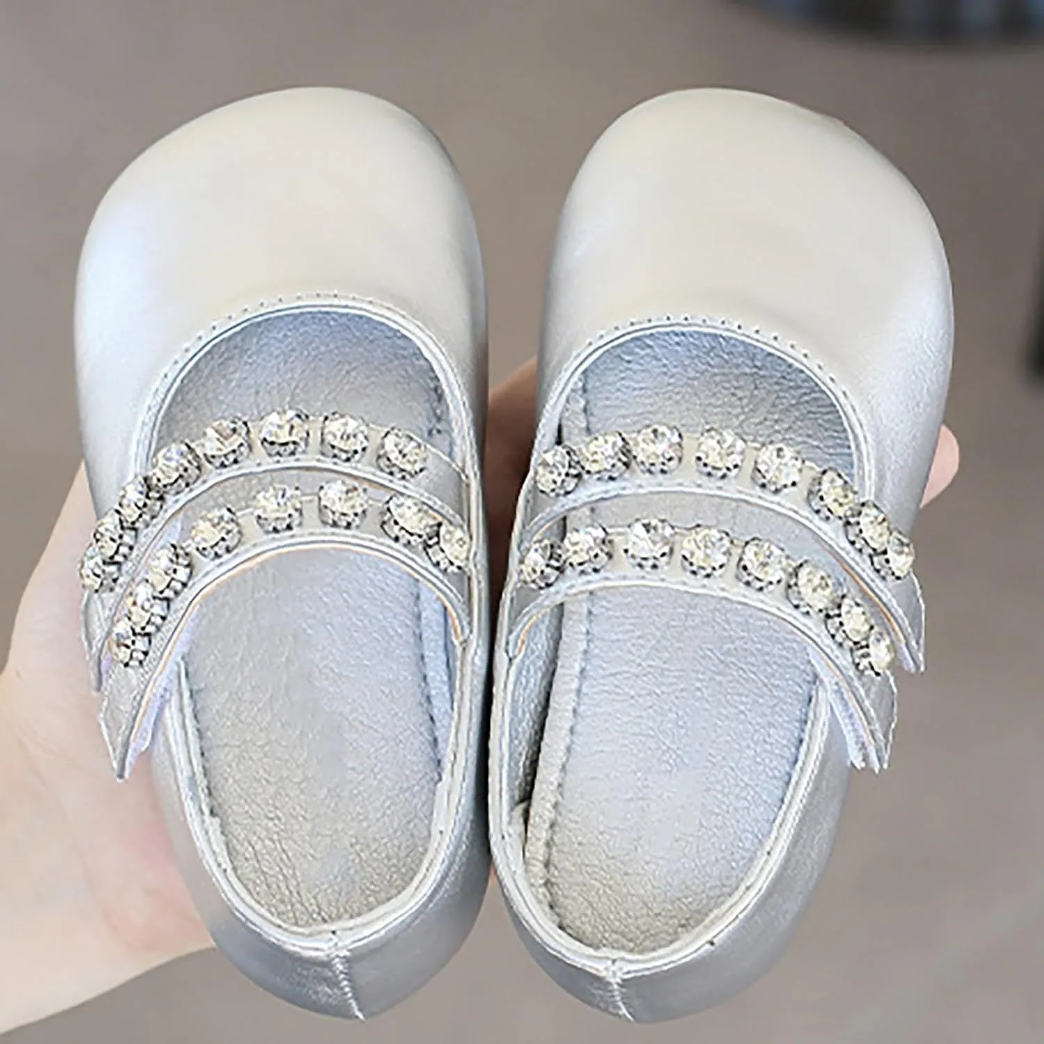 Girls Leather Flat𝐬 Mary Jane Dress Shoes with Pearl Strap Kids Wedding Part𝐲 School 𝗨niform 𝗠occasins Shoes