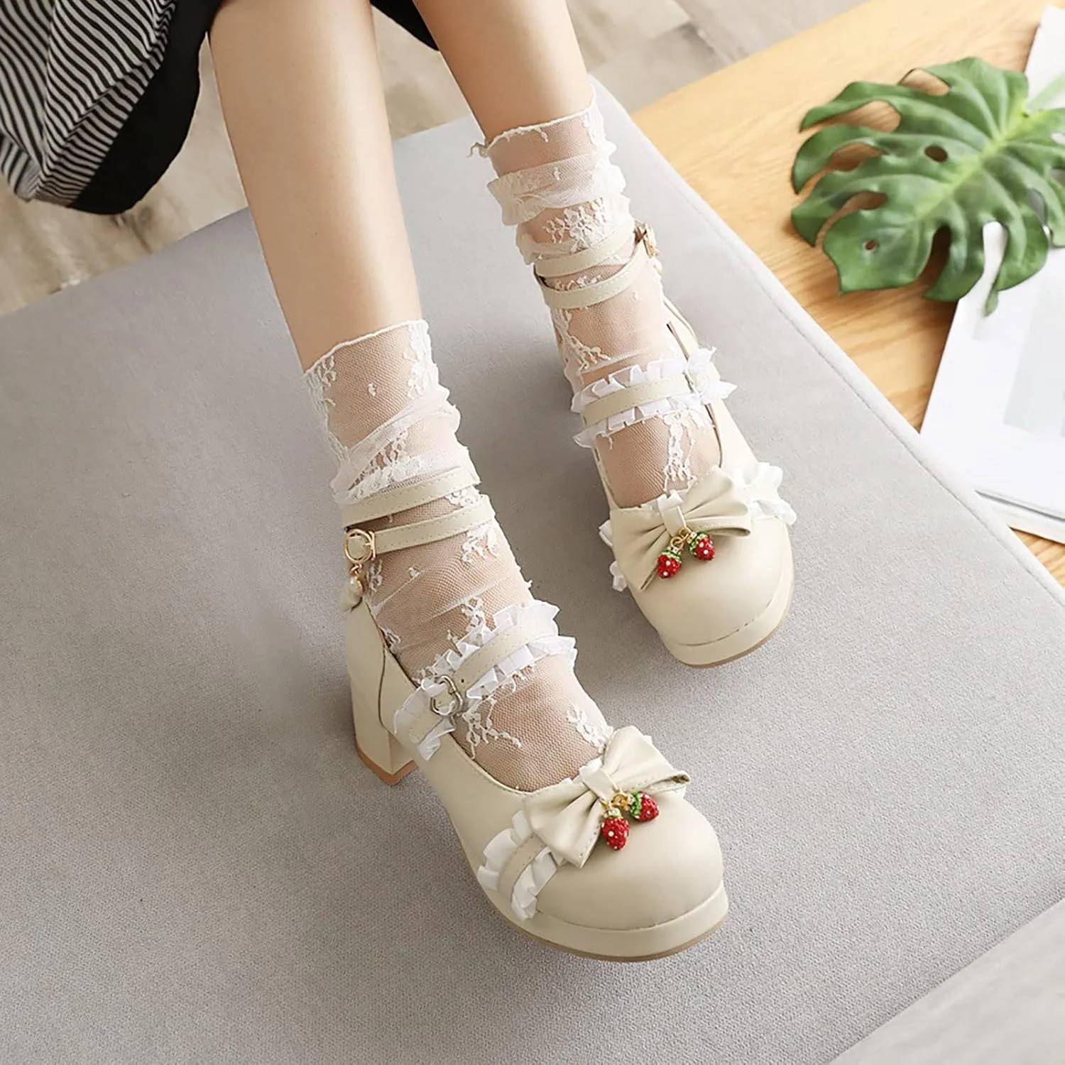 Girls Lolita Shoes Bow Pearl Kawaii Chunky Heel Platform Pumps Kids Cute Lace Ankle Strap Mary anes Dress Shoes