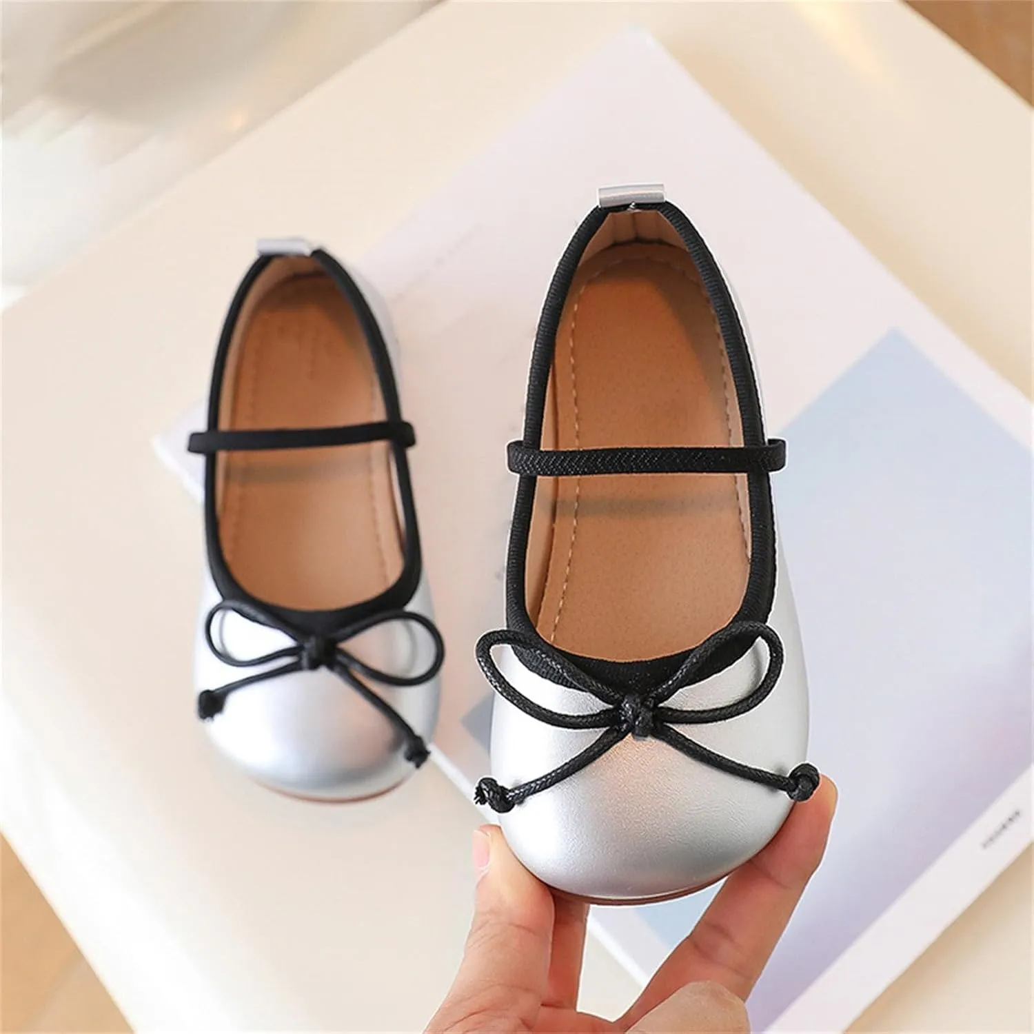 Girls Shoes Children Shoes Non Slip Soft Sole Leather Shoes Bowknot Single Shoes girls size 4 clothes