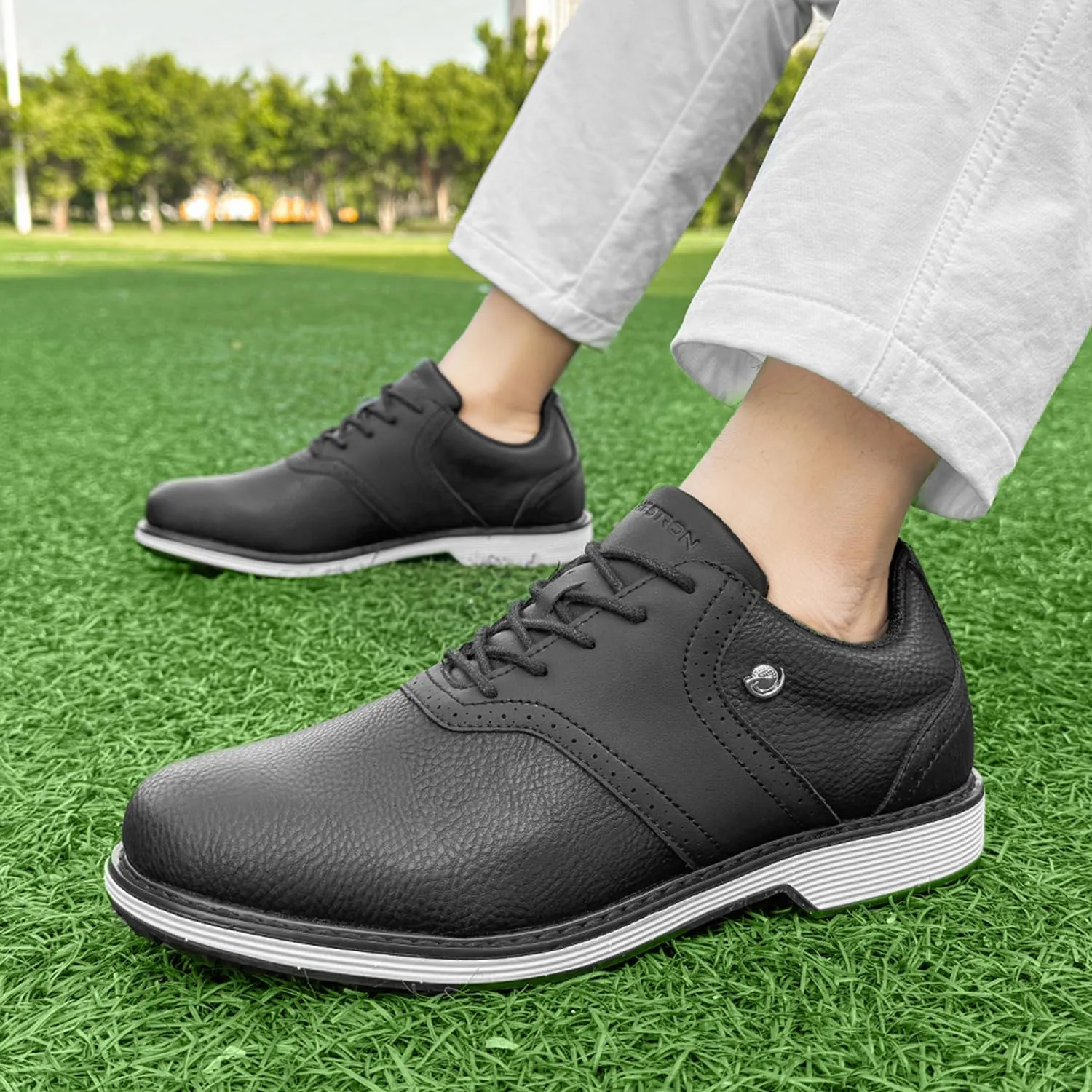 Golf Shoes Men Professional Spikeless Golf Shoes Comfortable Walking Footwears for Golfers