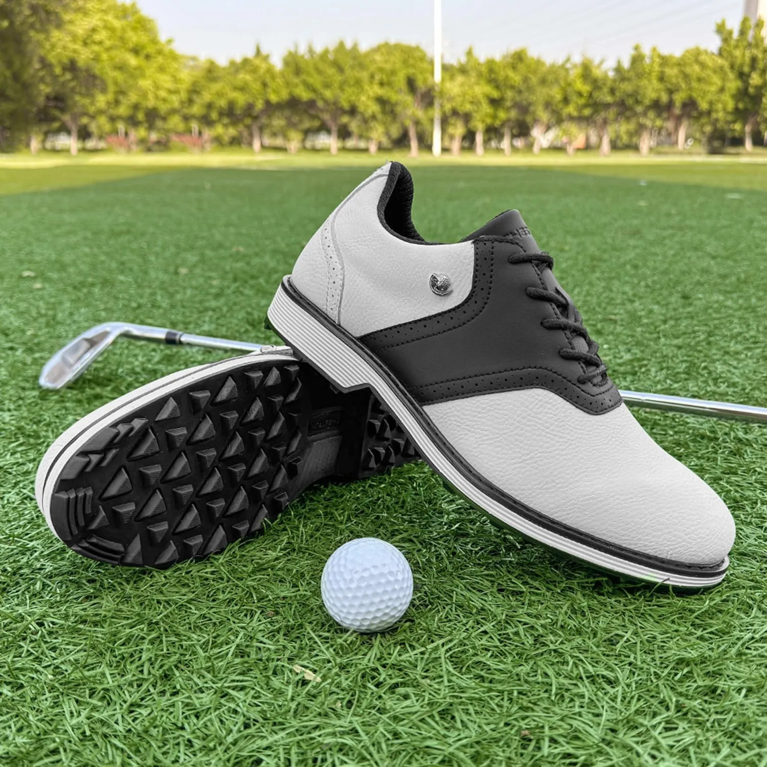 Golf Shoes Men Professional Spikeless Golf Shoes Comfortable Walking Footwears for Golfers