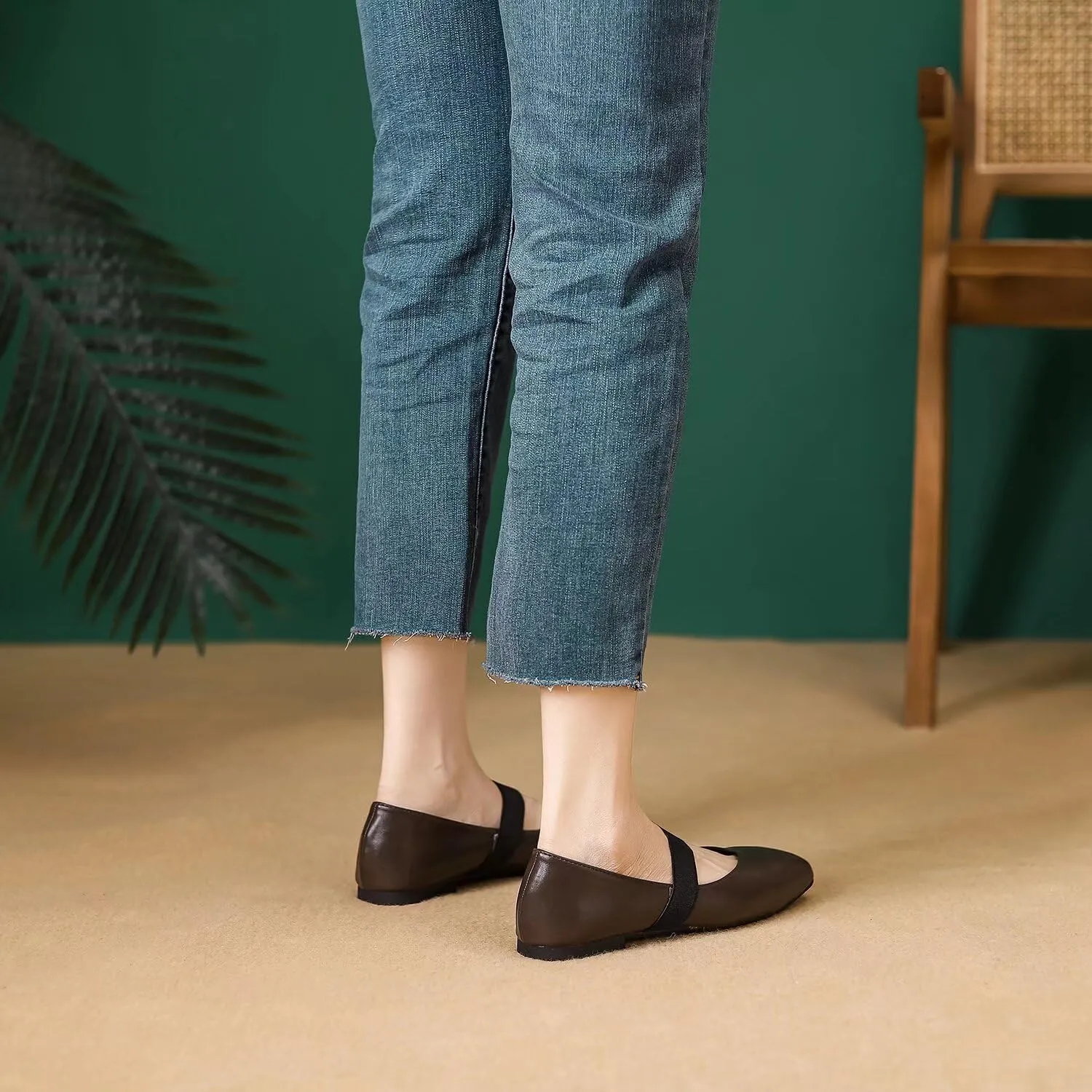 Hee grand Leather Flats for Women Comfortable Square Toe Mary Jane Shoes Elastic Strap Flats Lightweight Walking Shoes