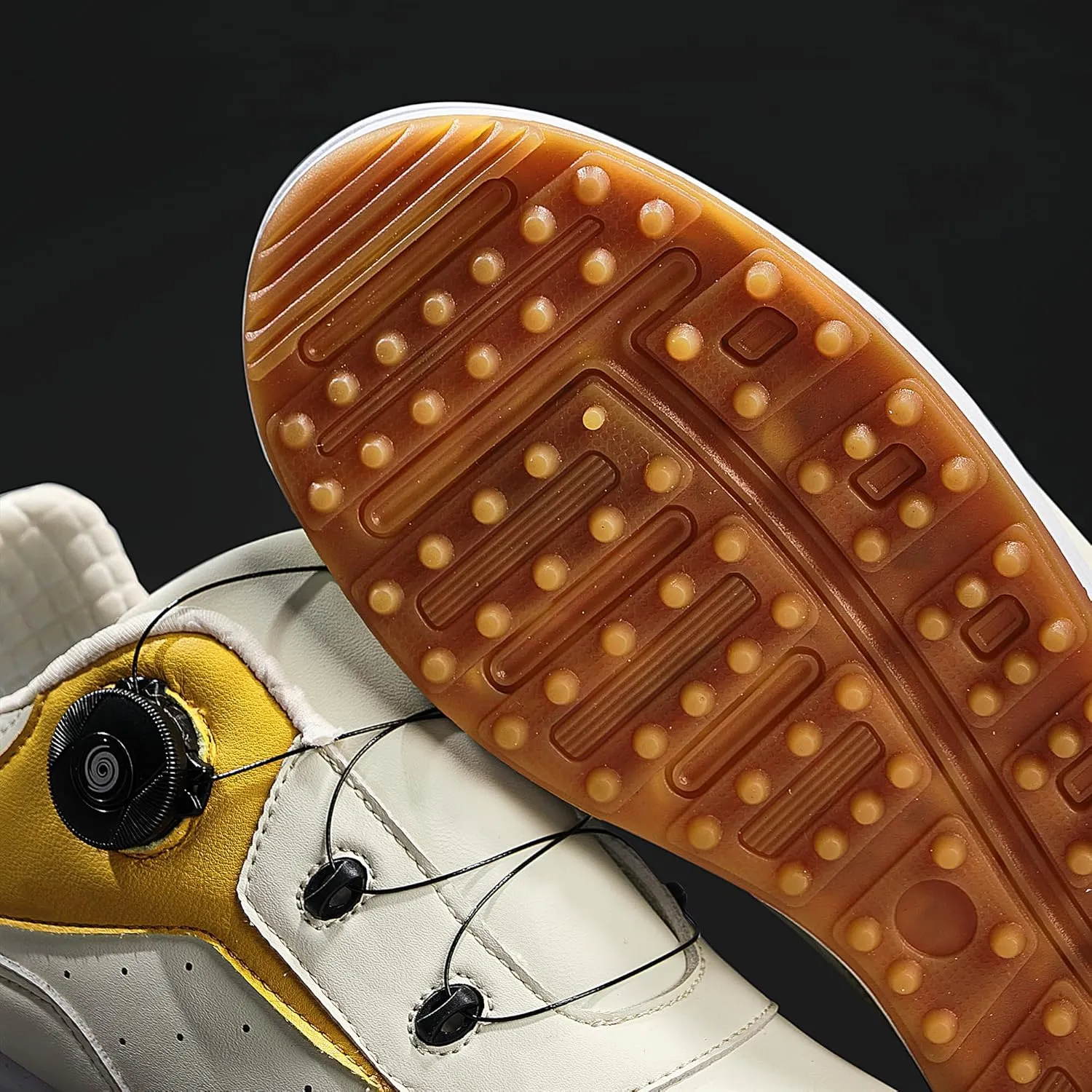 Men Professional Golf Shoes Comfortable Spikeless Outdoor Golf Shoes Waterproof Training Sneakers for Men