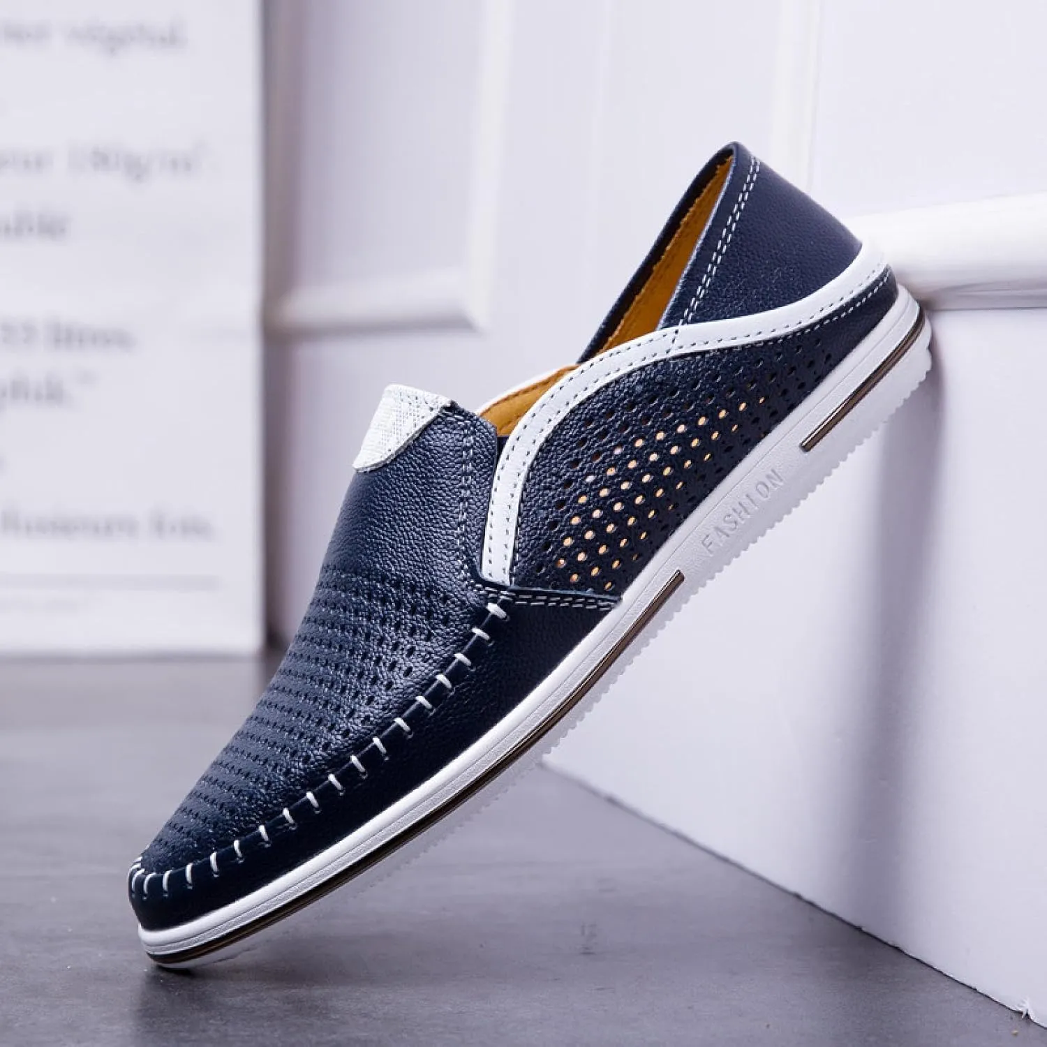 Men's Leather Loafers are Fashionable Slip-in Casual Soft Summer Driving Shoes