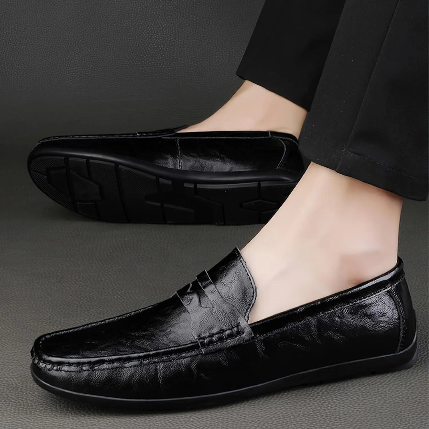 rismart Loafer Flats Men Leather Slip on Driving Shoes Casual Slipper