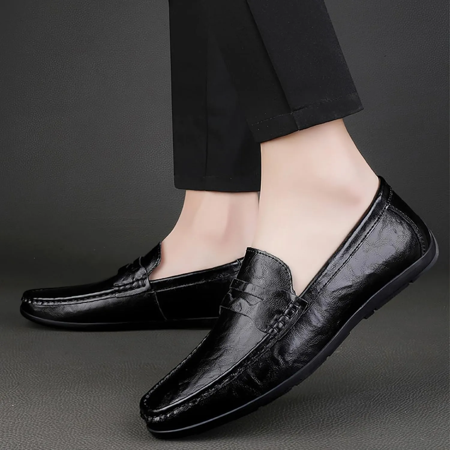 rismart Loafer Flats Men Leather Slip on Driving Shoes Casual Slipper