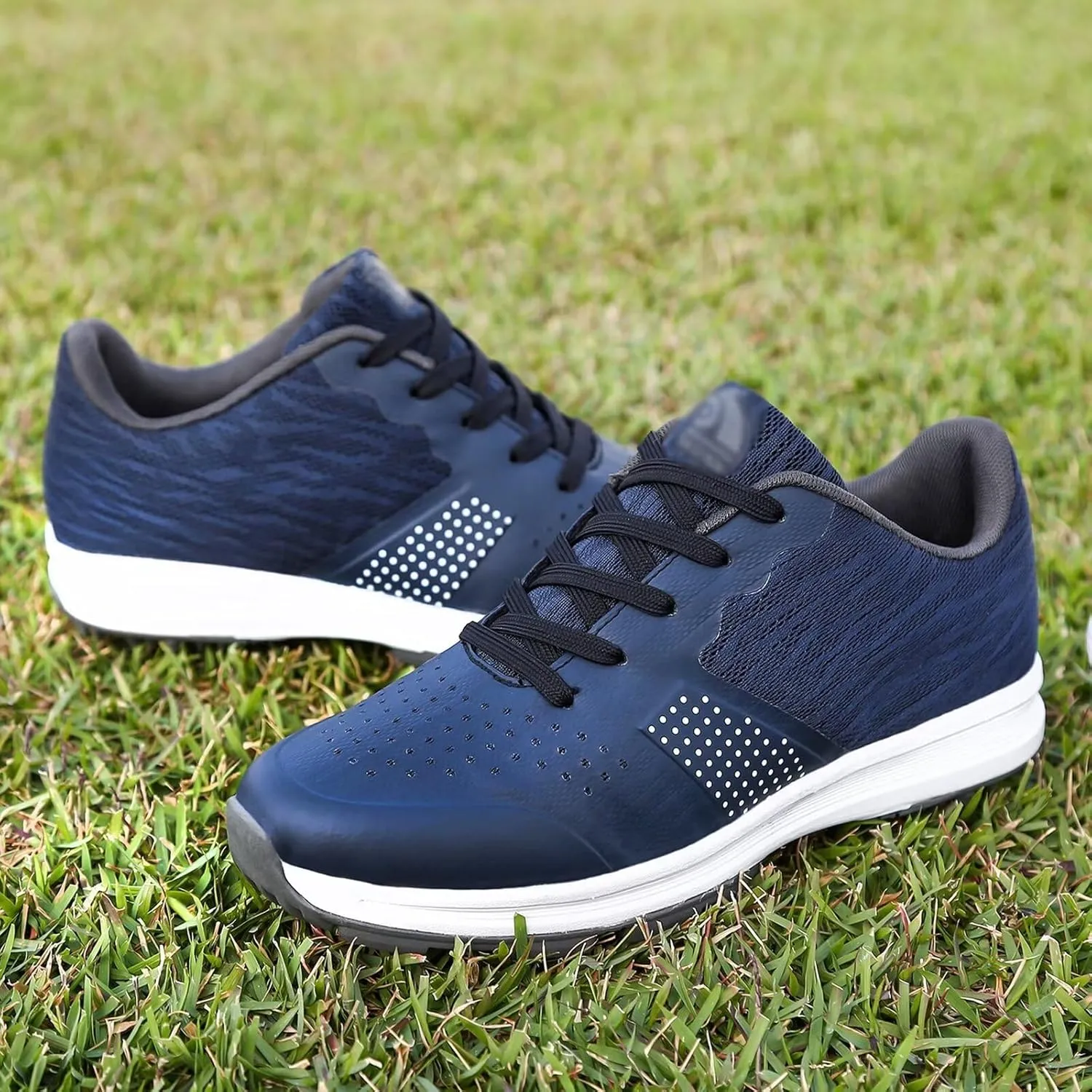 Waterproof Golf Shoes for Men Classic Mens Golf Trainers Professional Spiked Footwear Outdoor Anti Slip Walking Footwears