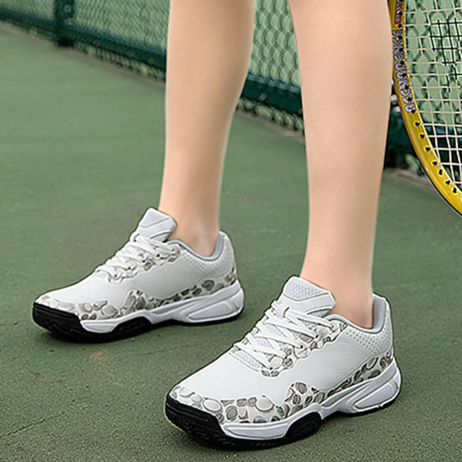Women's Athletic Golf Shoes Anti-Slip Spikless Golf Footwear Waterproof Golf Trainers Outdoor Walking Shoes