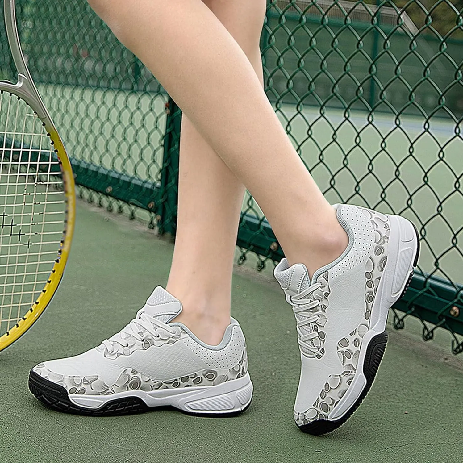 Women's Athletic Golf Shoes Anti-Slip Spikless Golf Footwear Waterproof Golf Trainers Outdoor Walking Shoes