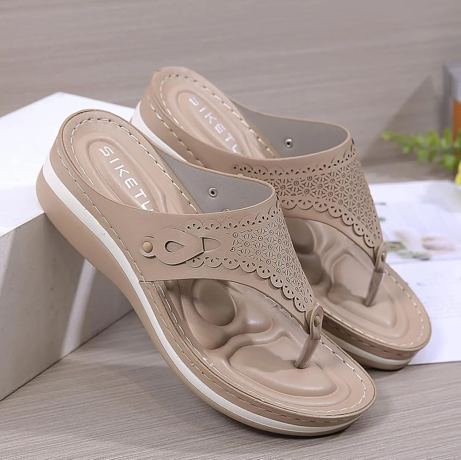 Womens Orthotic Flip Flops Plantar Fasciitis Sandals Sandalias De Mujer Casual Platform Wedge Beach Sandal for Woman Hollow Comfortable Boho Summer Walking Flat Wide Width