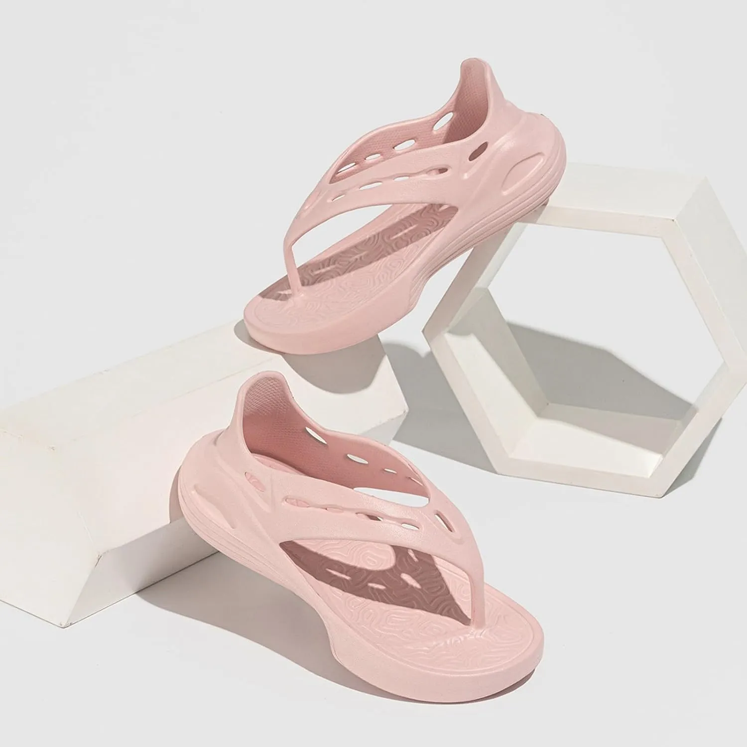Women's Summer Fashion Clip Toe Breathable Sandal Slippers Non Slip Outdoor Beach Sandal Furry Slides for Women Size 11